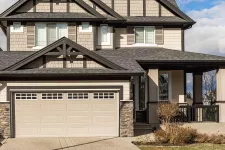 Big traditional house with a double garage