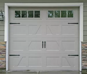 CRA-II in sandstone with stockbridge windows